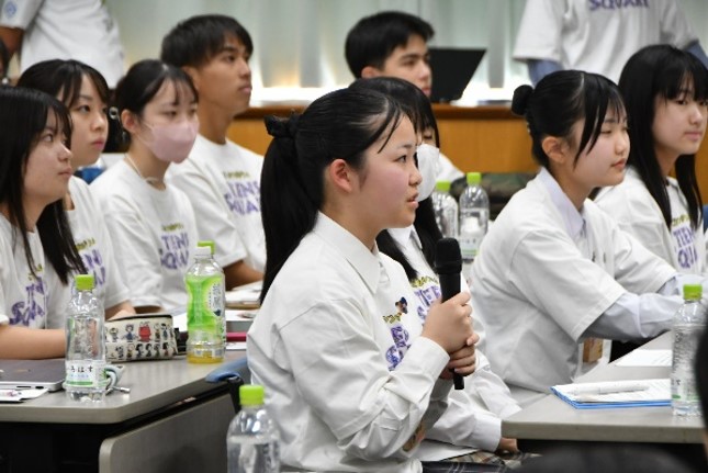 画像：子供同士の質疑応答