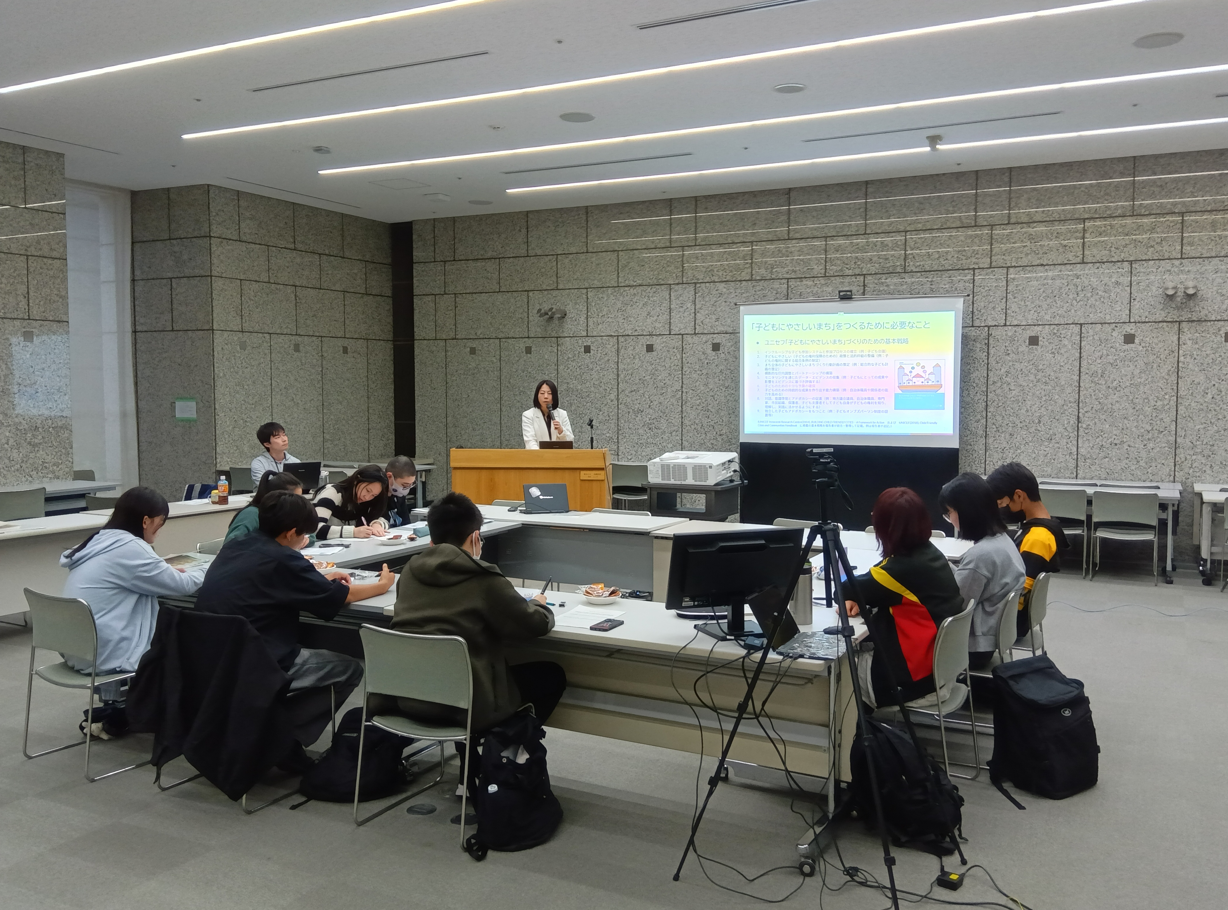 振り返り会の様子①