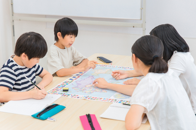 子供政策に関する出前授業イメージ画像